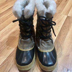 Sorel Women’s Winter Boots Size 5